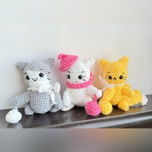 Handmade Amigurumi Cat Trio – Crochet Plush Set (3 pcs)